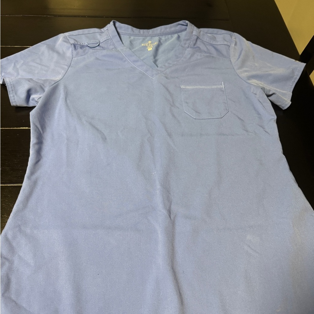 Med Couture Touch Tuck in Scrub top Ceil Blue Size Medium